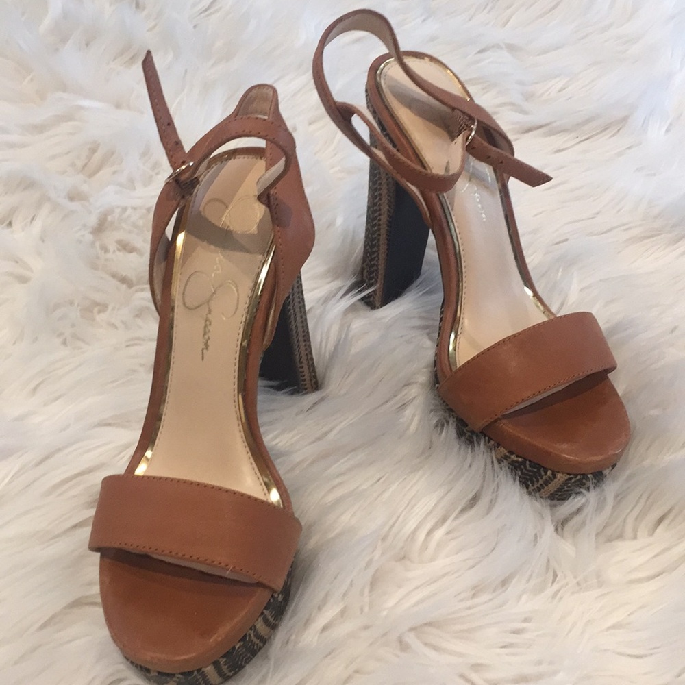 High heal shoes